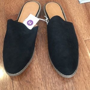 NWT Black slides